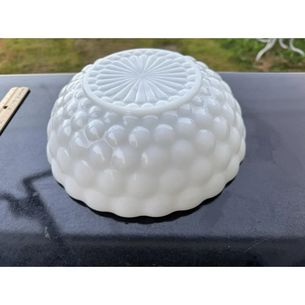 1950s Anchor Hocking‎ White Milk Glass Bubble Serving Bowl 8